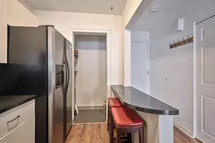 3 N Chris Columbus, Philadelphia, PA 19106 - Photo 4