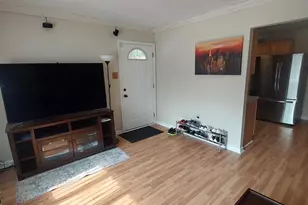 10960 Templeton Dr, Philadelphia, PA 19154 - Photo 2