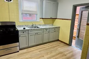 914 Anchor St, Philadelphia, PA 19124 - Photo 4