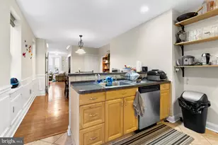 2229 St Albans St, Philadelphia, PA 19146 - Photo 10