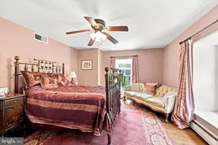 8123 Roanoke St, Philadelphia, PA 19118 - Photo 24