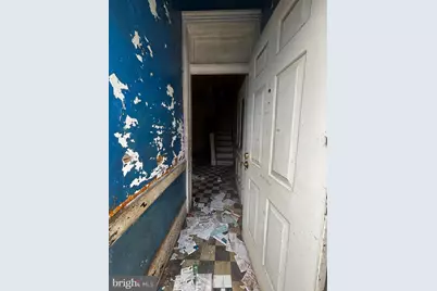 911 W Huntingdon Street, Philadelphia, PA 19133 - Photo 2