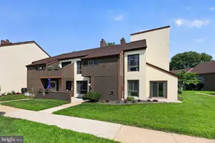5010 N Convent Ln, Philadelphia, PA 19114 - Photo 2