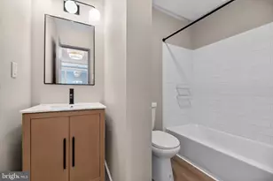 5010 N Convent Ln, Philadelphia, PA 19114 - Photo 20