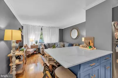 2101 Chestnut Street #213, Philadelphia, PA 19103 - Photo 4