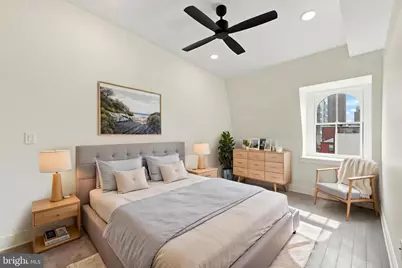 260 S 18th Street #3, Philadelphia, PA 19103 - Photo 2