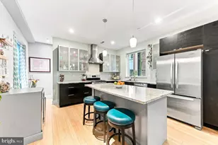 1217 Mt Vernon St, Philadelphia, PA 19123 - Photo 12