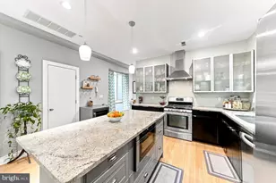 1217 Mt Vernon St, Philadelphia, PA 19123 - Photo 10