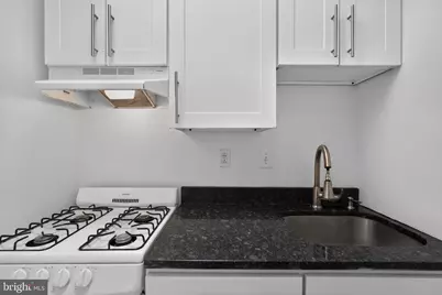 2124 Spruce Street #4F, Philadelphia, PA 19103 - Photo 10