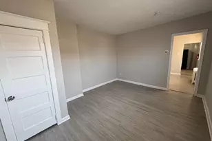 900 Marcella St, Philadelphia, PA 19124 - Photo 4