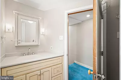 241 S 23rd Street #2ND FLR, Philadelphia, PA 19103 - Photo 18