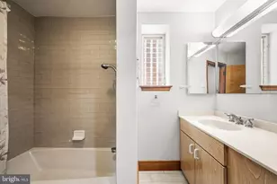 241 S 23rd St, Philadelphia, PA 19103 - Photo 6