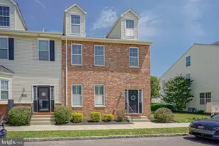4427 Riverview Ln, Philadelphia, PA 19129 - Photo 1