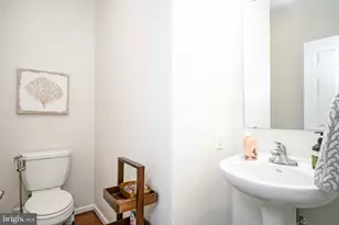 4427 Riverview Ln, Philadelphia, PA 19129 - Photo 6