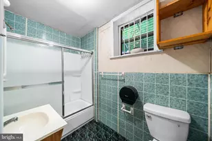 1821 E Sergeant St, Philadelphia, PA 19125 - Photo 12