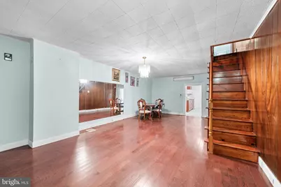 1821 E Sergeant Street, Philadelphia, PA 19125 - Photo 2