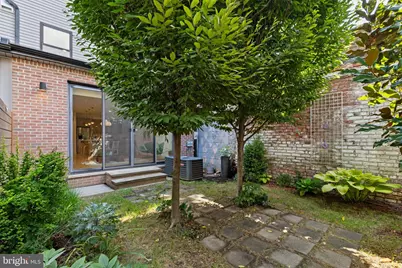 2338 E Fletcher Street, Philadelphia, PA 19125 - Photo 14