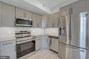 2445 Innovator Wy, Philadelphia, PA 19146 - Photo 4