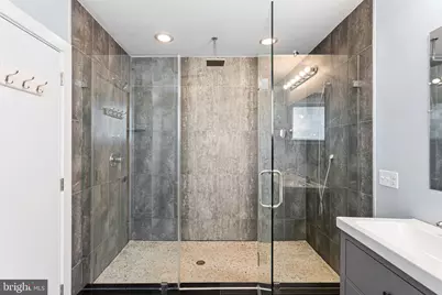 1419 S 21st Street, Philadelphia, PA 19146 - Photo 18