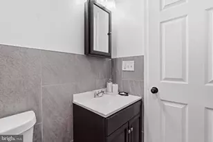 2562 E Auburn St, Philadelphia, PA 19134 - Photo 30