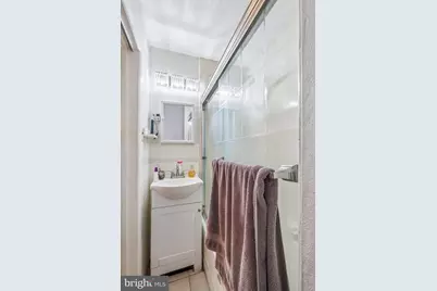 2217 Locust Street, Philadelphia, PA 19103 - Photo 18