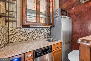 2217 Locust St, Philadelphia, PA 19103 - Photo 48