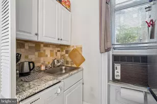 2217 Locust St, Philadelphia, PA 19103 - Photo 20