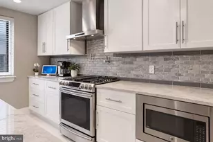 430 E Wildey St, Philadelphia, PA 19125 - Photo 16