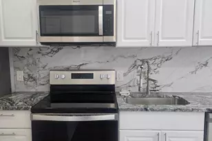 2561 N 18th St, Philadelphia, PA 19132 - Photo 2