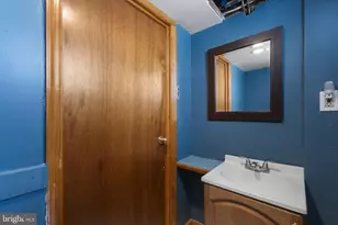 3220 Stanwood St, Philadelphia, PA 19136 - Photo 36