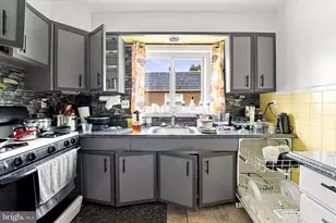 2014 Beyer Ave, Philadelphia, PA 19115 - Photo 8