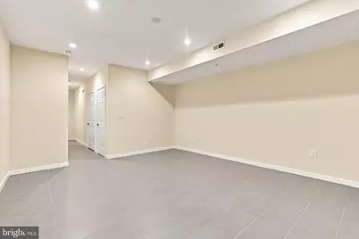 527 W Jefferson Street, Philadelphia, PA 19122 - Photo 8