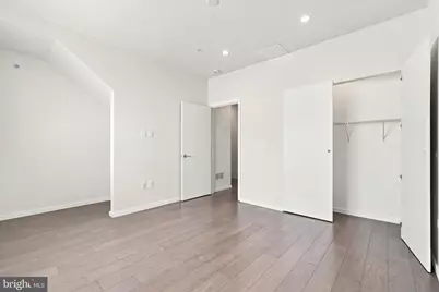 527 W Jefferson Street, Philadelphia, PA 19122 - Photo 10