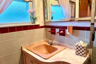2529 Winchester Ave, Philadelphia, PA 19152 - Photo 18