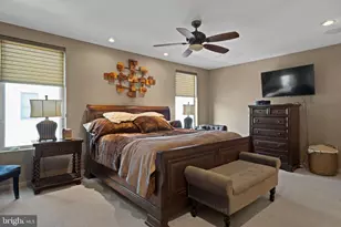 810 N 24th St, Philadelphia, PA 19130 - Photo 16