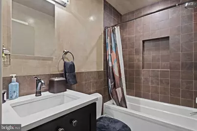 810 N 24th Street, Philadelphia, PA 19130 - Photo 24