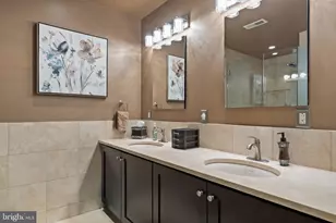 810 N 24th St, Philadelphia, PA 19130 - Photo 18