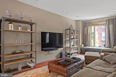 810 N 24th Street, Philadelphia, PA 19130 - Photo 14
