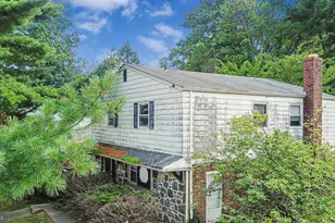 9096 Pine Rd, Philadelphia, PA 19115 - Photo 4