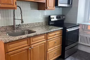 205 S 42nd St, Philadelphia, PA 19104 - Photo 4