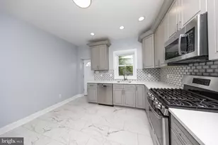 4354 Cresson St, Philadelphia, PA 19127 - Photo 2