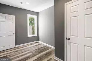1307 S Hanson St, Philadelphia, PA 19143 - Photo 8