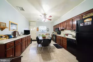 1033 Daly St, Philadelphia, PA 19148 - Photo 4