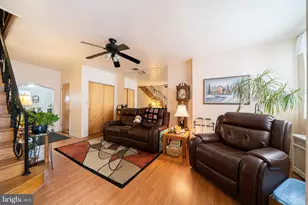 1033 Daly St, Philadelphia, PA 19148 - Photo 2