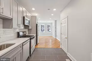 1711 S 6th St, Philadelphia, PA 19148 - Photo 22