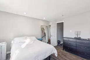 1711 S 6th St, Philadelphia, PA 19148 - Photo 8