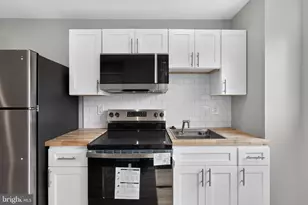 2143 E Arizona St, Philadelphia, PA 19125 - Photo 8