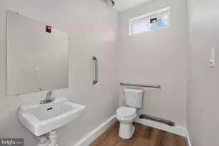 2143 E Arizona St, Philadelphia, PA 19125 - Photo 4