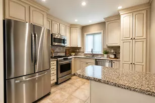 1162 Glenn St, Philadelphia, PA 19115 - Photo 6