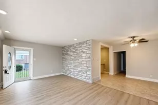 1162 Glenn St, Philadelphia, PA 19115 - Photo 4